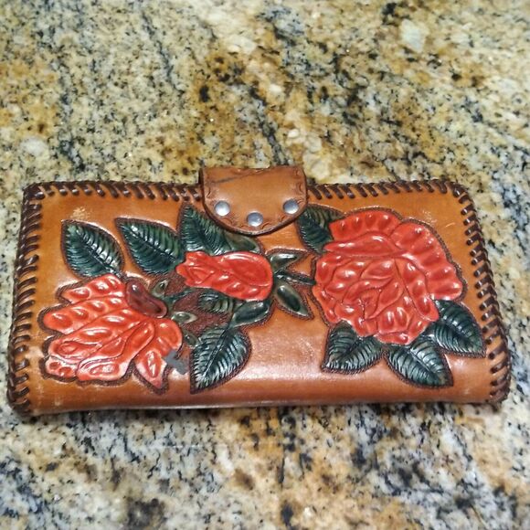 Vintage Alaska Tooled Leather Red Rose Flower Kisslock Kiss Lock Wallet - Picture 7 of 12